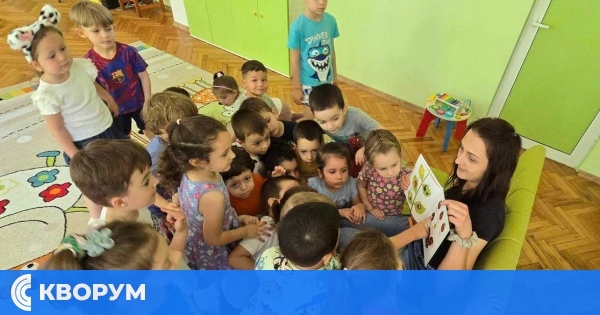 Пътуващ театър от Регионална библиотека "Партений Павлович" гостува на ДГ "Ян Бибиян"