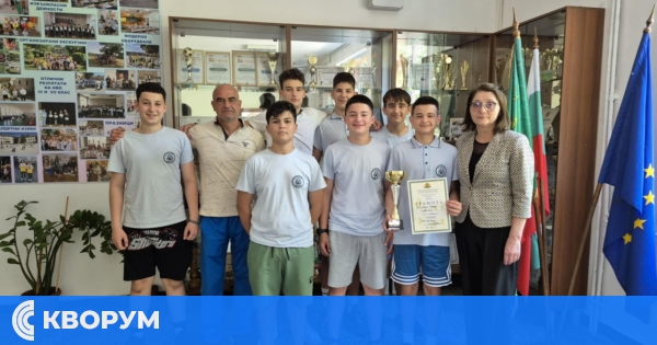 ОУ "Иван Вазов" поздрави своя баскетболен отбор за силното представяне в Ботевград