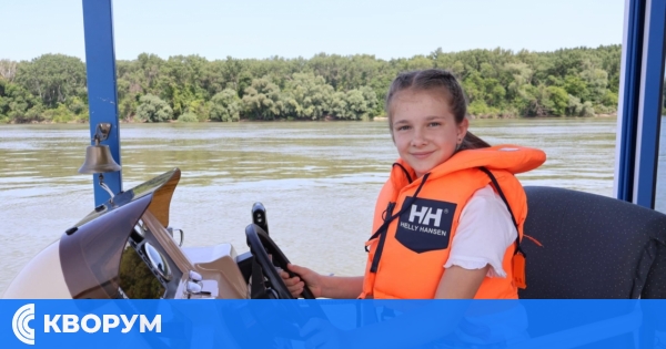 Ученици от Силистренско плават по Дунав след участие в литературен конкурс