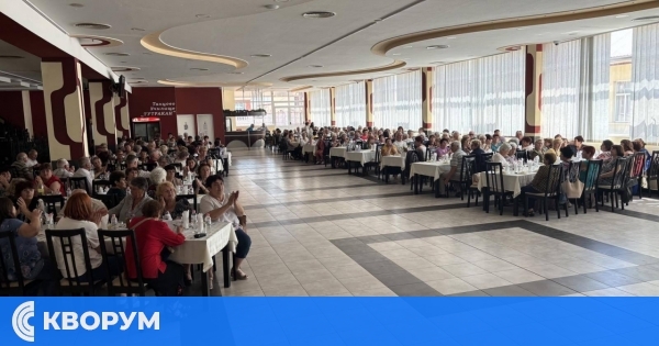 Пенсионерски клубове от Силистренска област празнуваха Еньовден с песни, хора и усмивки в Тутракан
