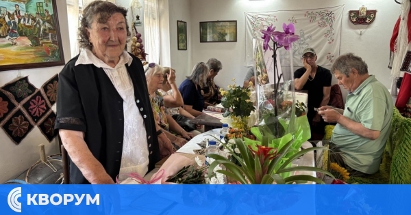 Община Тутракан почете г-жа Елена Василева с празник "За учителя с любов"