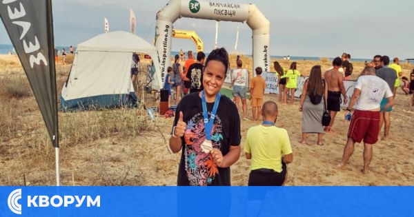 Силистренка с медал от едно от най-тежките състезания в страната – пясъчния полумаратон "Камчийски пясъци" 2025