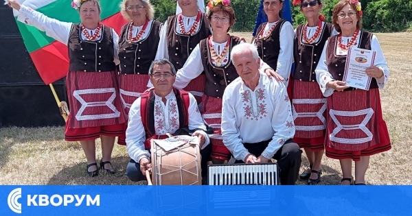 Самодейци от с. Гарван с отличия за участие в събора "Песни и танци от Добруджа" и инициативата "Магията на българската храна"