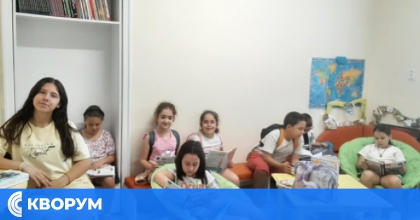 Лятно вдъхновение сред книгите: Деца от занималня "Саша" на посещение в библиотеката в Дулово