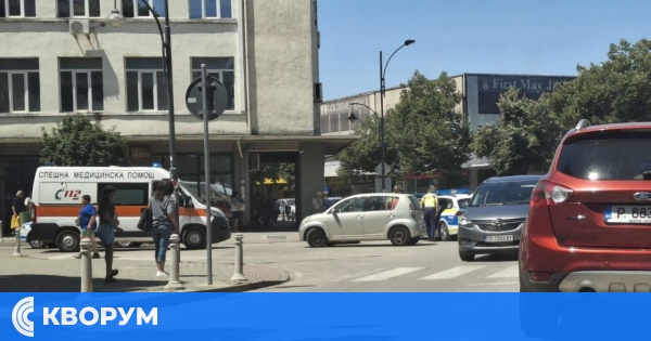 Катастрофа между автомобил и мотор в центъра на Силистра – линейка и полиция на място