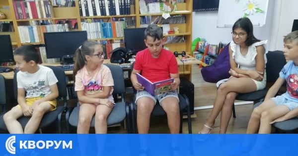 "Лято в библиотеката": Деца се състезаваха за най-добър приказен четец във филиала на РБ "Партений Павлович"