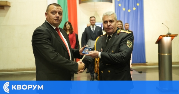 Директорът на ОДМВР-Силистра е награден с най-високото отличие в системата на МВР