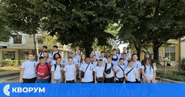 Каратеките от Спортен клуб "Доджо Силистра" заминаха за летен лагер "Камчия 2025"