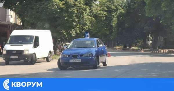Учебен автомобил аварира на бул. "Македония" в Силистра