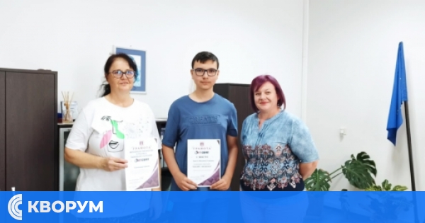 Христо Георгиев от ПМГ "Св. Климент Охридски" – Силистра с първо място в националното състезание "ИТ свят"