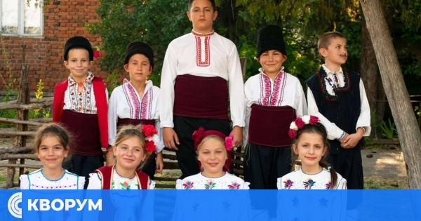 Децата от Старо село впечатлиха публиката с "Примък – отмък" по българска народна приказка