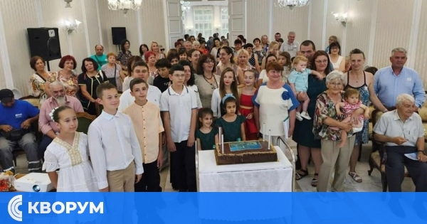 Празник с традиции: Обредният дом в Тутракан чества 40 години с незабравима програма