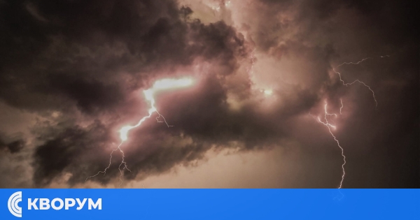 Буря с градоносни облаци над Силистренско – опасност от градушки и проливен дъжд