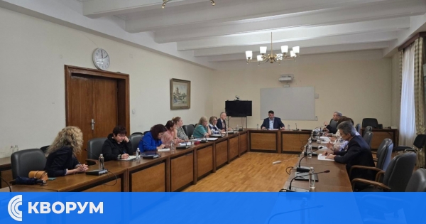 Вицепремиерът Зафиров защити интерната във Варненци и призова за доверие в институциите
