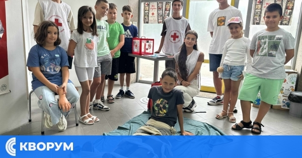 Деца в Силистра преминаха обучение по първа помощ с екипа на БМЧК