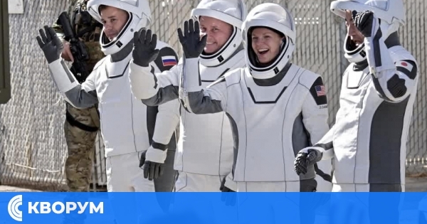 SpaceX изстреля успешно четирима астронавти към МКС