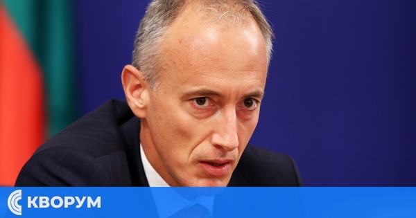 Министър Вълчев: Няма много желаещи за директори на училища и детски градини