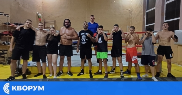 Спортно дружество "Бора" – Силистра с благодарност към Sani Team Boxing за съвместния спортен лагер