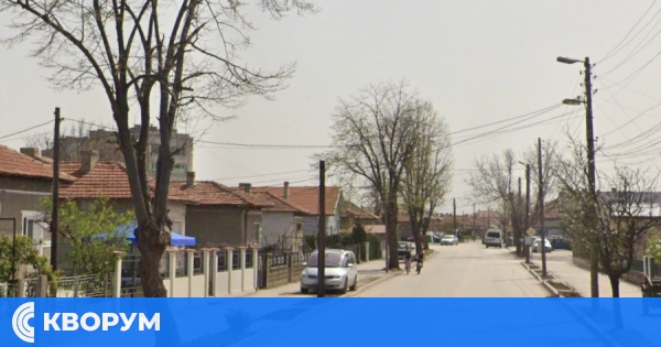 Катастрофа в Дулово: Лек автомобил се удари в дърво на ул. "Шуменско шосе"