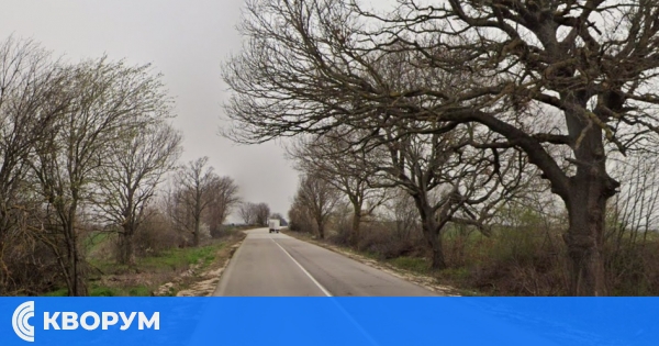Шофьор пострада при катастрофа край Средище – автомобил се блъсна в дърво