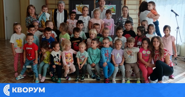 Весел смях и бурни аплодисменти в ДГ "Мир" – Айдемир с шоуто на Театър "2 усмивки"
