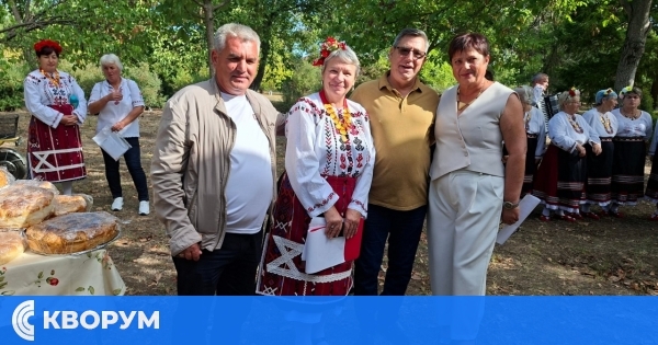 Националният събор "Добруджански роден край" във Варненци събра самодейци и майстори-готвачи
