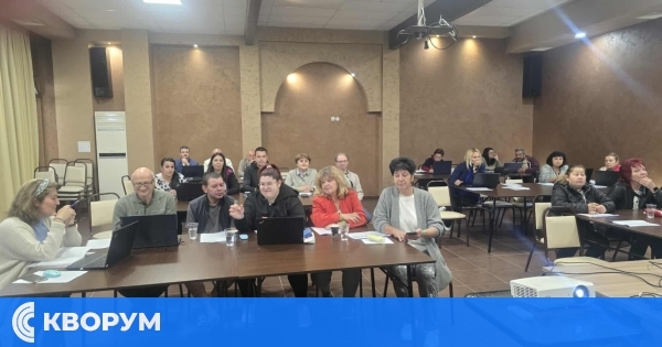 Учители от Ситово и Средище обмениха опит в квалификационна среща край Варна
