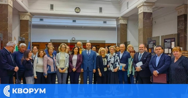 Маргарита Любомирова представи Силистра на конференцията "Читалища и време" в Националната библиотека