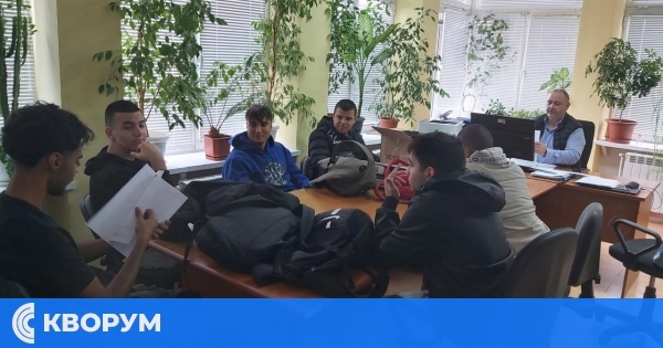 Ученици от ПГС "Пеньо Пенев" – Силистра се обучаваха на практика в Службата по геодезия, картография и кадастър