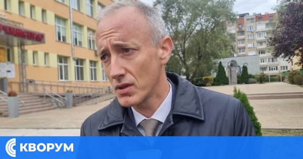 Министър в Силистра с революционно предложение: Забрана за ползване на социални мрежи за деца под 15 години