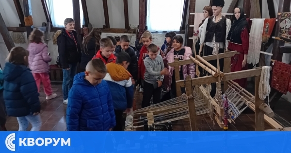 Ученици от Русе се потопиха в миналото на Тутракан чрез образователна визита