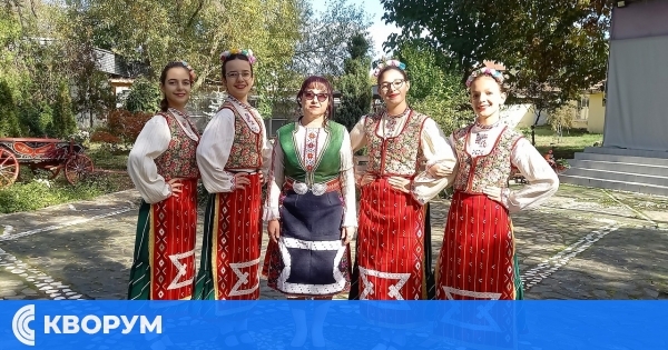 Танцьори от ансамбъл "Дръстър" участваха в новите видеозаписи на народната певица Недка Симеонова