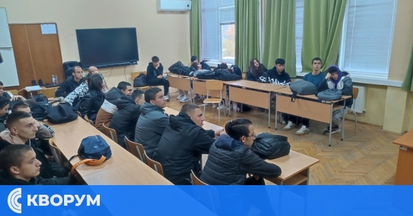 Ученици от ПГМТ "Владимир Комаров" – Силистра участваха в лекция за превенция на употребата на наркотици