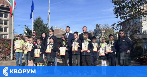 164 години история и дух: ОУ "Отец Паисий" – най-старото училище в Силистра, отпразнува своя патронен празник