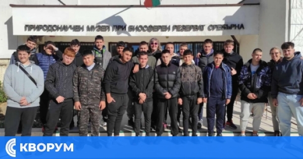 Ученици от ПЗГ "Добруджа" – Силистра изследваха природата и почвите в биосферния резерват "Сребърна"