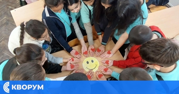 Ученици от Дулово създадоха послания за доброта и уважение по повод Деня на толерантността