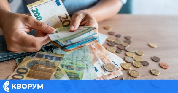 Няма риск от недостиг на евро за банките и "Български пощи"