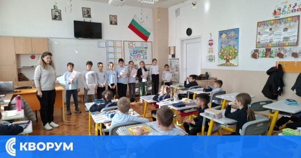 ОУ "Иван Вазов": Третокласниците показаха на най-малките магията на четенето по роли