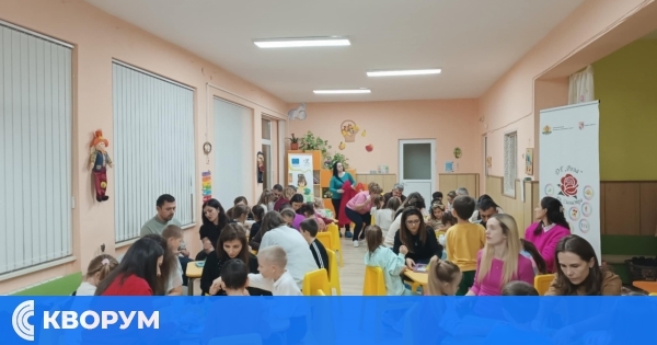 "Обич в цветове": Деца и родители създадоха рамки за спомени в ДГ "Роза"