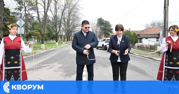 Нова придобивка за с. Звенимир: Кметът Неждет Джевдет откри обновен пътен участък