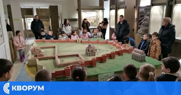 Малчуганите от ДГ "Добруджа" на вълнуващо пътешествие във времето в Археологическия музей