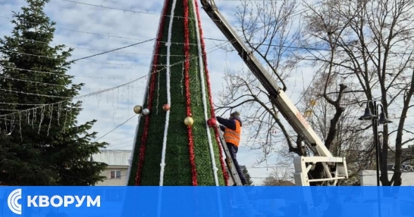 Главиница грейва в празнични светлини на 8 декември: Артисти от театъра в Силистра ще зарадват децата