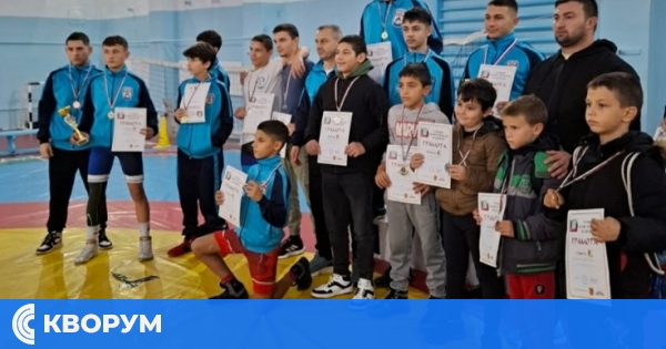 17 медала и две специални купи: Триумф за силистренската борба на турнира "Силистренски надежди"