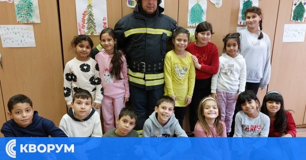 Второкласници в Силистра се срещнаха с истински пожарникар в един незабравим Час на класа