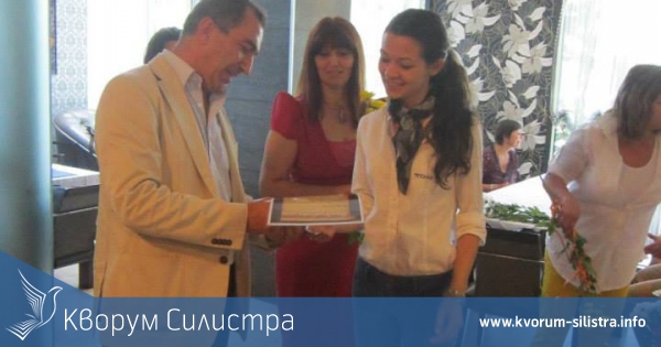 Стефан Господинов награди най-изявените абитуриенти от Област Силистра