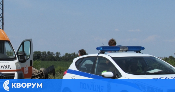 Катастрофа край Главиница: автомобил се преобърна извън пътя, има ранен