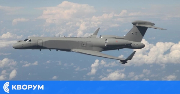 Военен самолет на Италия наблюдава Черно море след украинската атака, прелитайки над Силистра