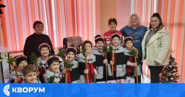 Малките коледари от ДГ "Мир" – Айдемир започнаха своето коледуване