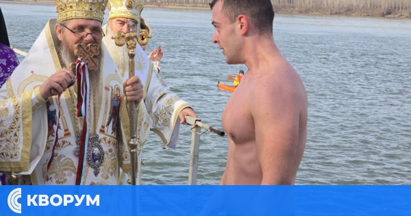 Силистра отбелязва Йордановден с литийно шествие и хвърляне на Светия кръст в Дунав