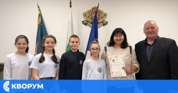 Община Силистра награди победителите в коледните конкурси за сурвачка и празнична снимка